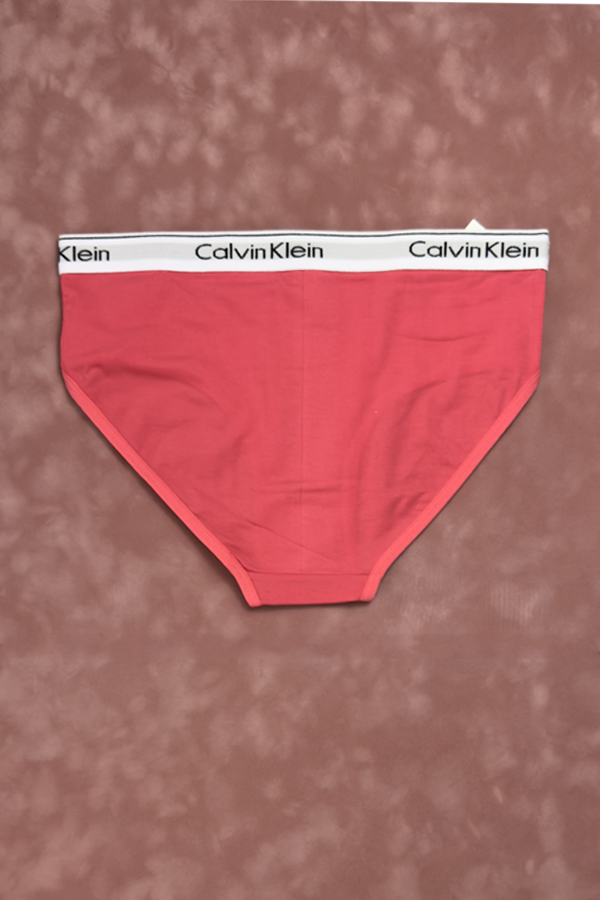 شورت کش پهن توتن کلوین کلین پشت