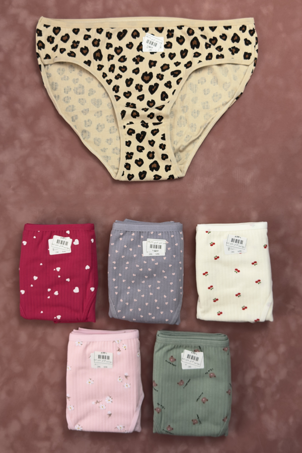 شورت زنانه میسپل کبریتی طرح دار کد 646